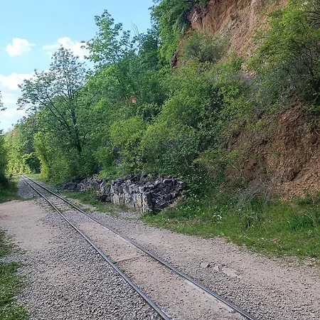 Praha Glamping Роскошный шатер Lodenice