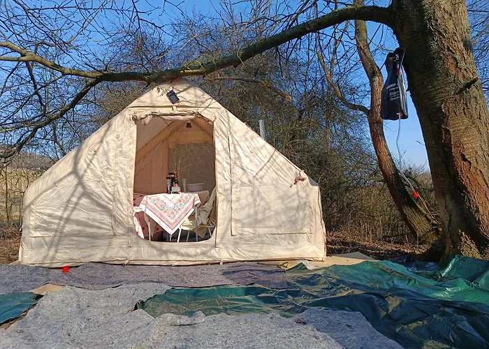 Роскошный шатер Praha Glamping *