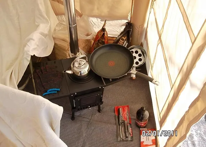 Praha Glamping Роскошный шатер Lodenice